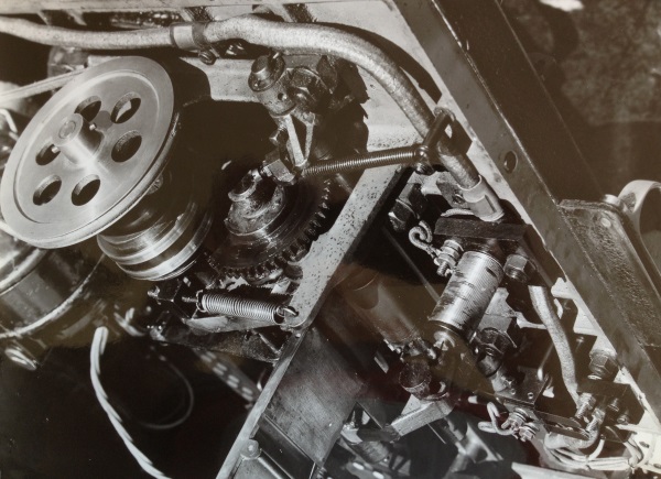 Image underneath J7 TIM showing drive motor and pulley